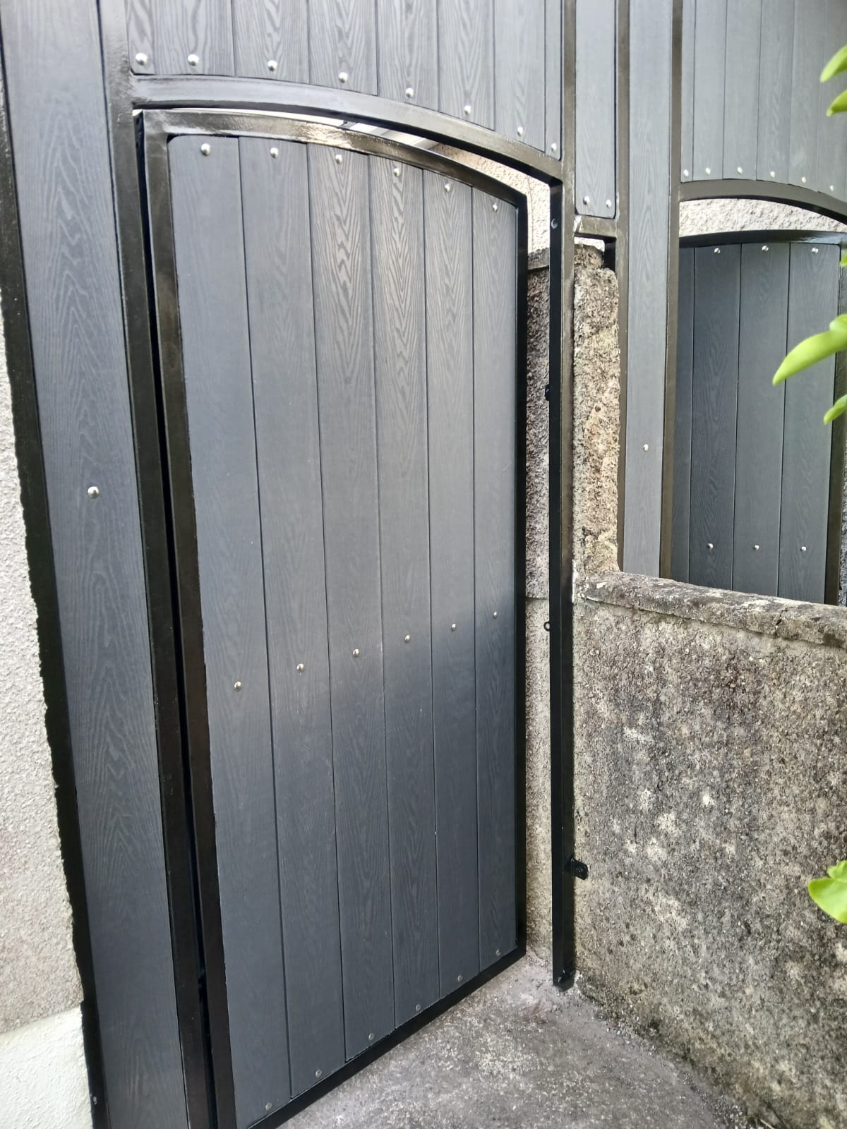 Steel & Composite Side Gates